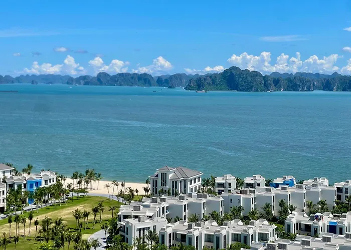 Marina * Ha Long